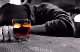 喝酒“断片”即酒后失忆，喝酒前我们该怎么做？